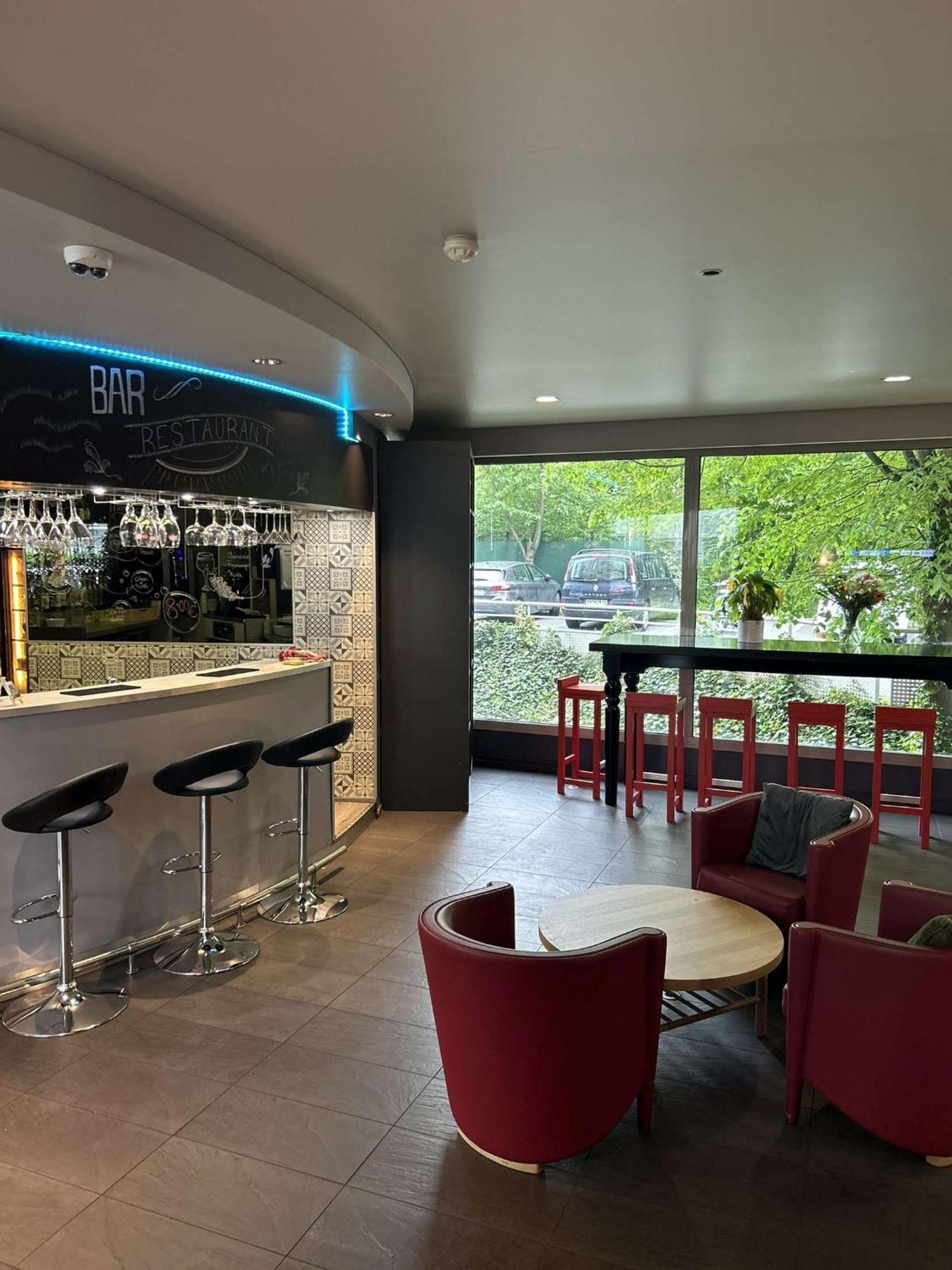 Standing Hotel Suites By Actisource Roissy-en-France Exterior photo